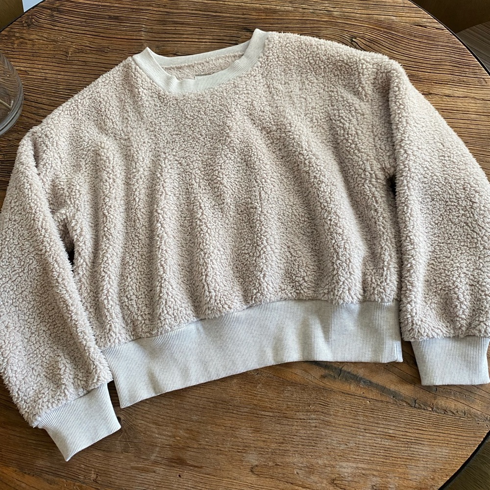 Sherpa crewneck